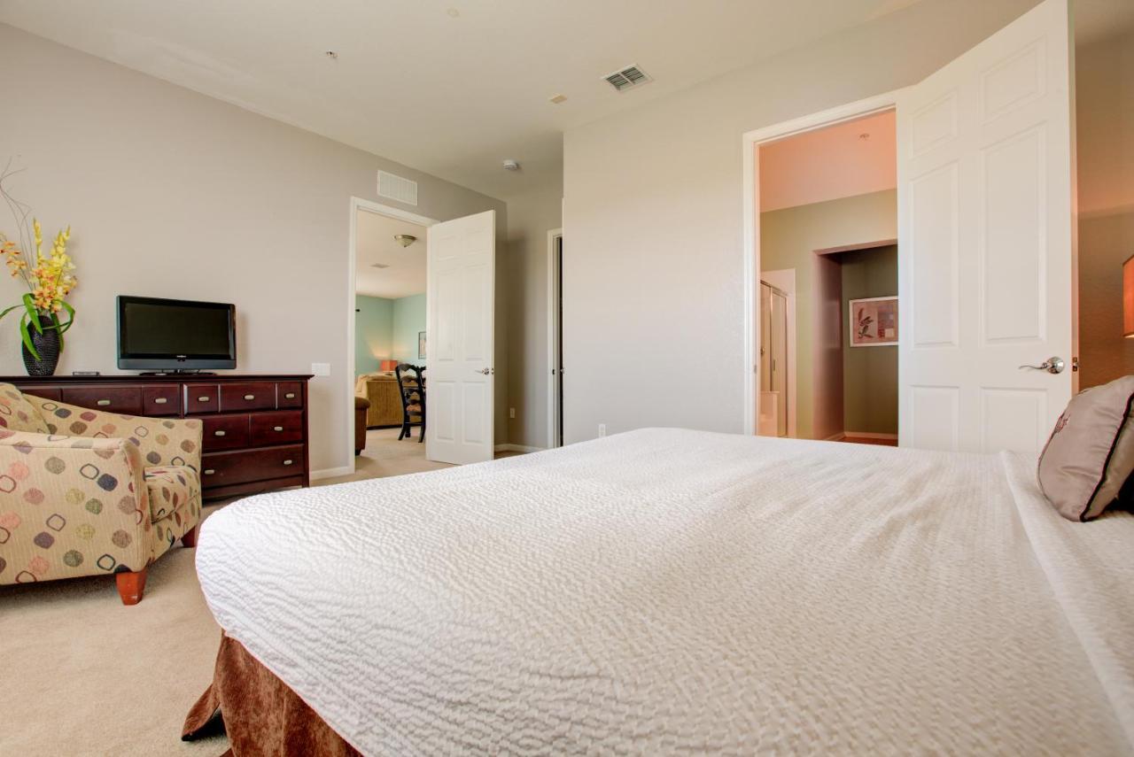 Top-Floor Luxurious Lakeview Condo Ορλάντο Εξωτερικό φωτογραφία